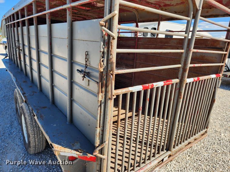 image for item MK9303 1991 Maxwell  livestock trailer