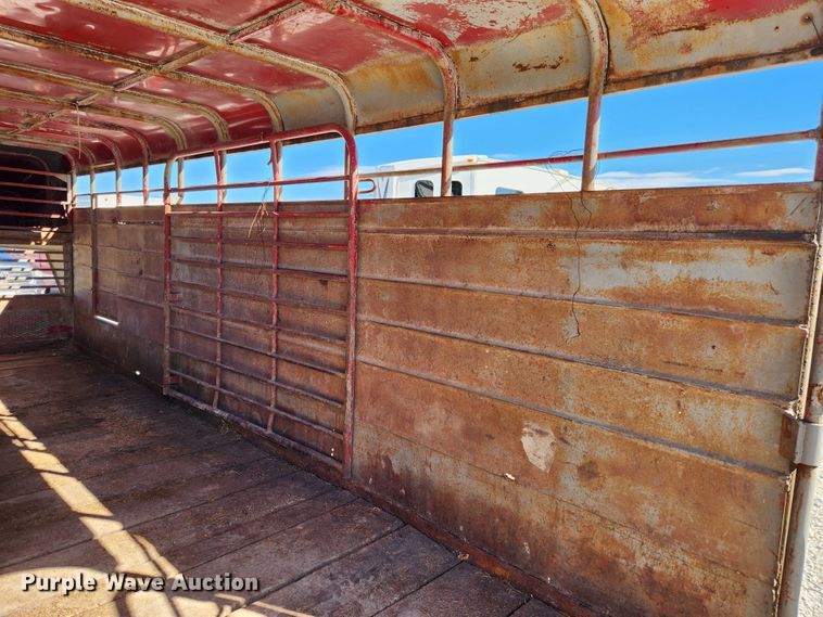 image for item MK9303 1991 Maxwell  livestock trailer