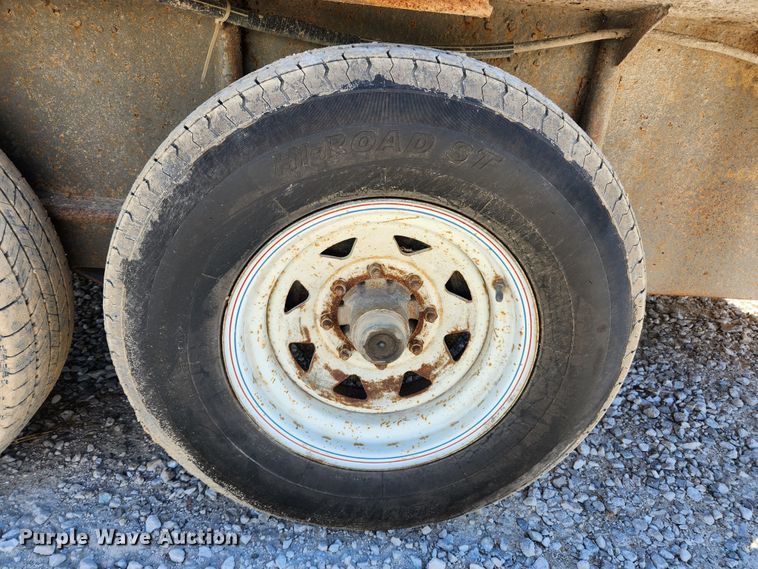 image for item MK9303 1991 Maxwell  livestock trailer