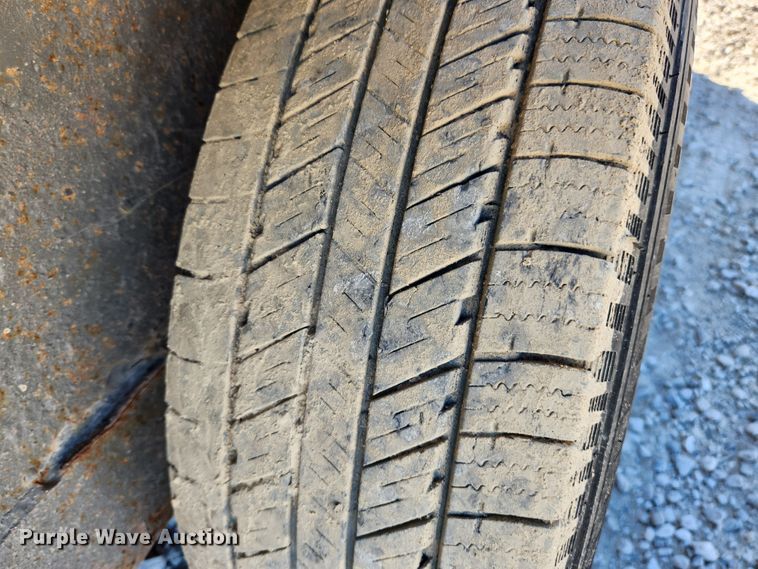 image for item MK9303 1991 Maxwell  livestock trailer