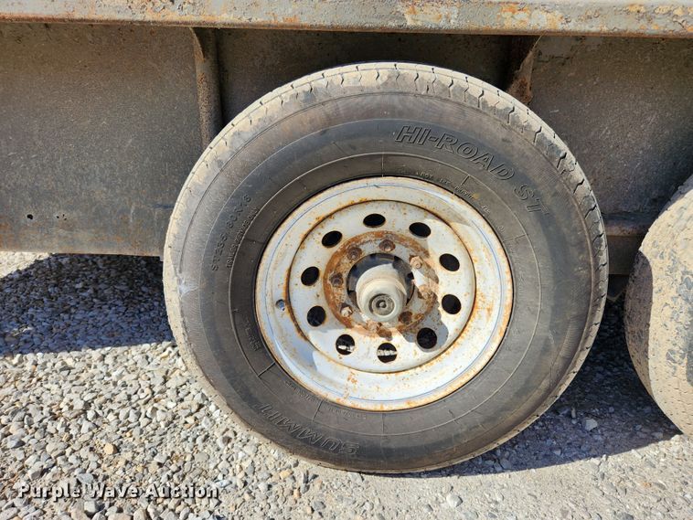 image for item MK9303 1991 Maxwell  livestock trailer