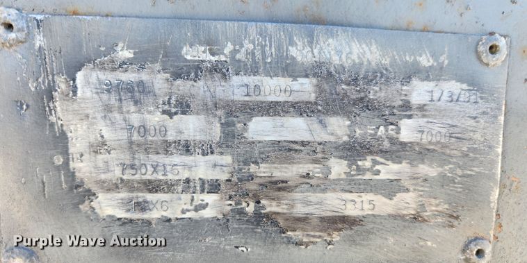 image for item MK9303 1991 Maxwell  livestock trailer