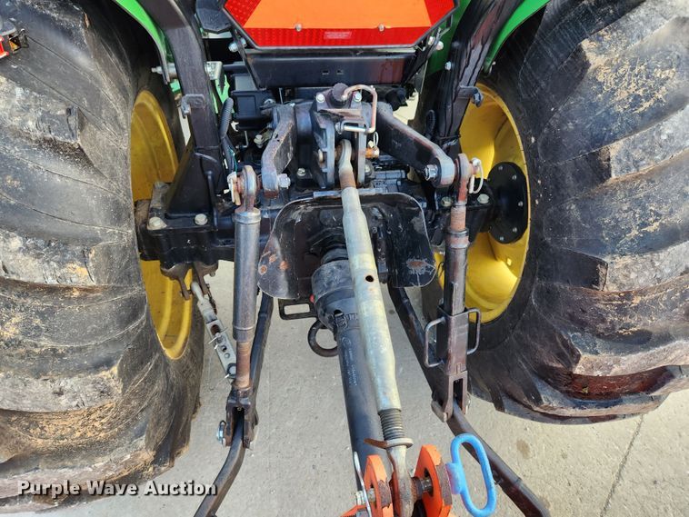 image for item MK9304 2008 John Deere 4105  MFWD tractor