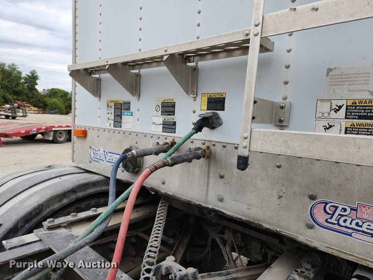 image for item MK9368 1999 Wilson DWH-400  grain trailer