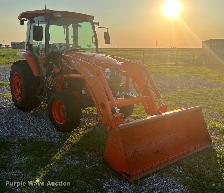 image for item MQ9791 Kubota L6060  MFWD tractor