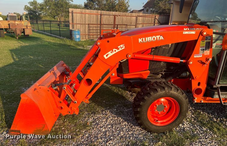 image for item MQ9791 Kubota L6060  MFWD tractor