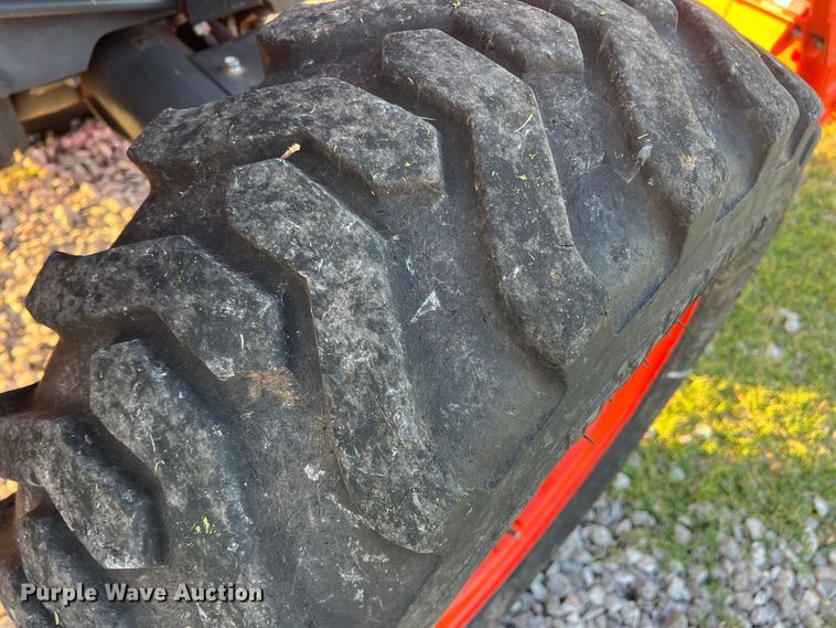 image for item MQ9791 Kubota L6060  MFWD tractor