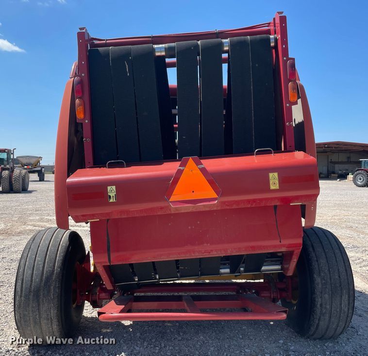 image for item MR9332 2016 New Holland 560RB  round baler