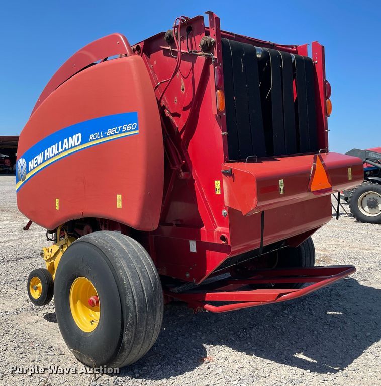 image for item MR9332 2016 New Holland 560RB  round baler