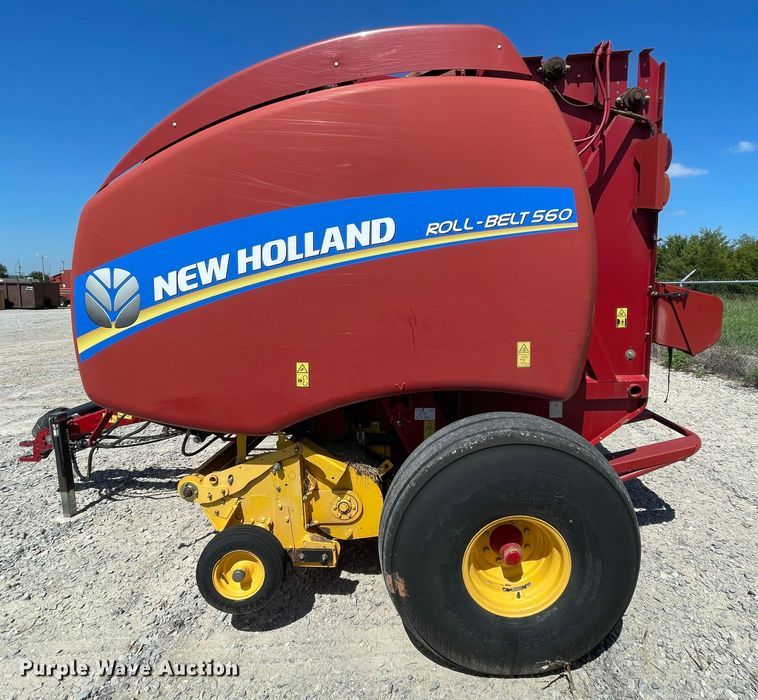 image for item MR9332 2016 New Holland 560RB  round baler