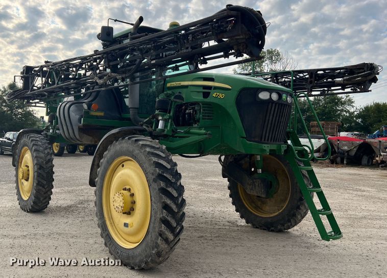 image for item MR9841 2010 John Deere 4730  sprayer