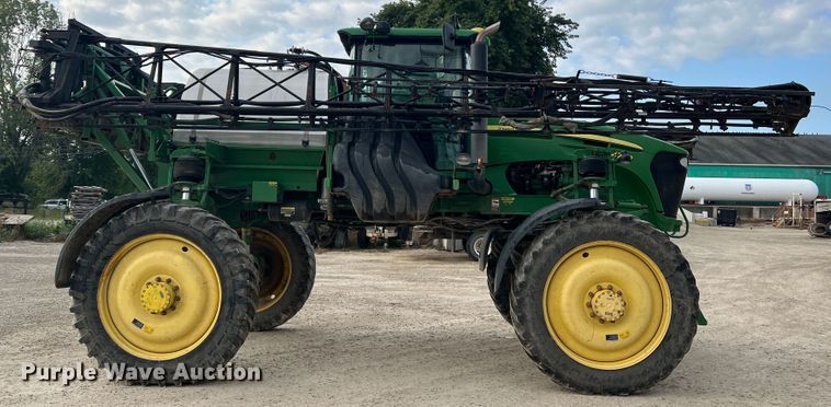 image for item MR9841 2010 John Deere 4730  sprayer