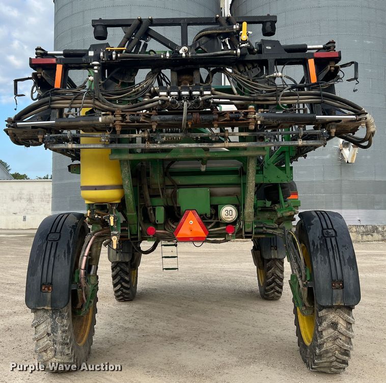 image for item MR9841 2010 John Deere 4730  sprayer