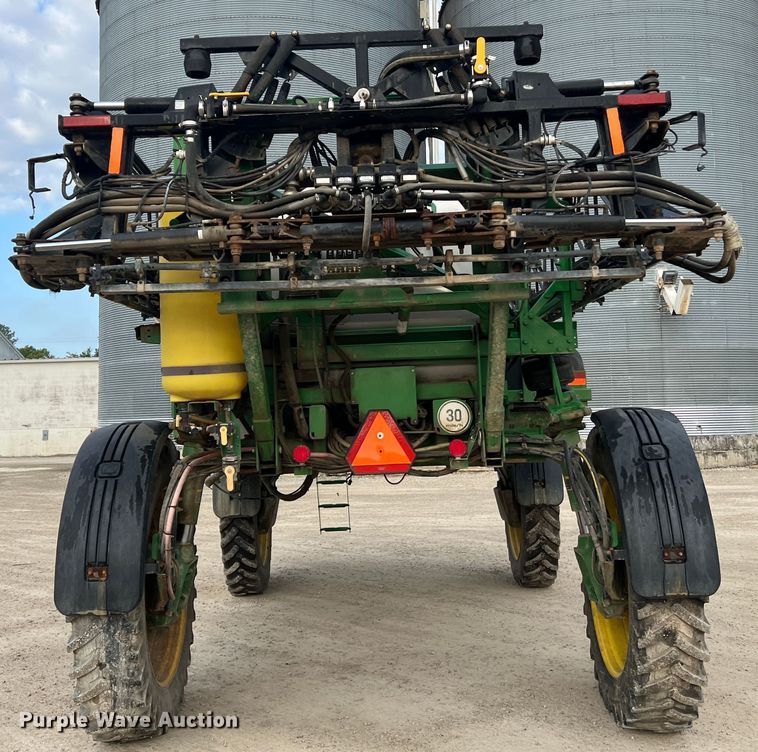 image for item MR9841 2010 John Deere 4730  sprayer