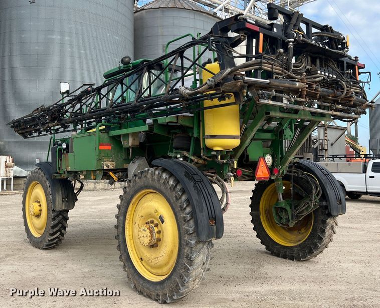 image for item MR9841 2010 John Deere 4730  sprayer