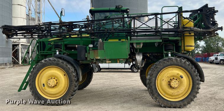 image for item MR9841 2010 John Deere 4730  sprayer