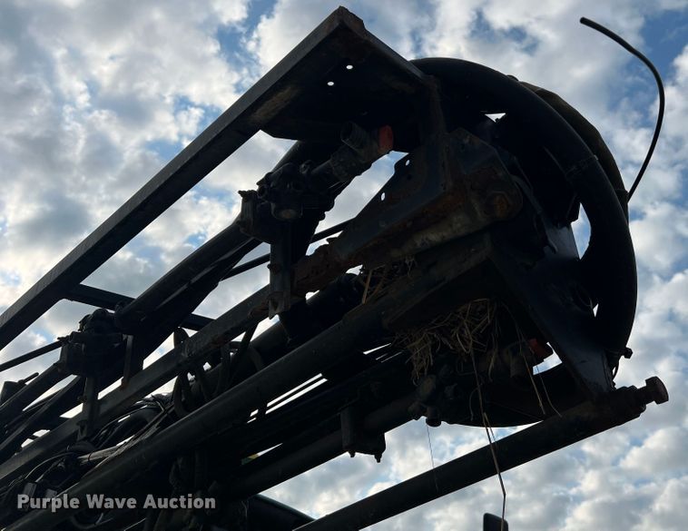 image for item MR9841 2010 John Deere 4730  sprayer