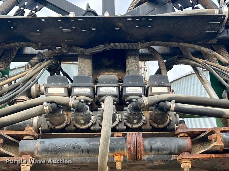 image for item MR9841 2010 John Deere 4730  sprayer