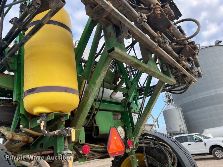 image for item MR9841 2010 John Deere 4730  sprayer