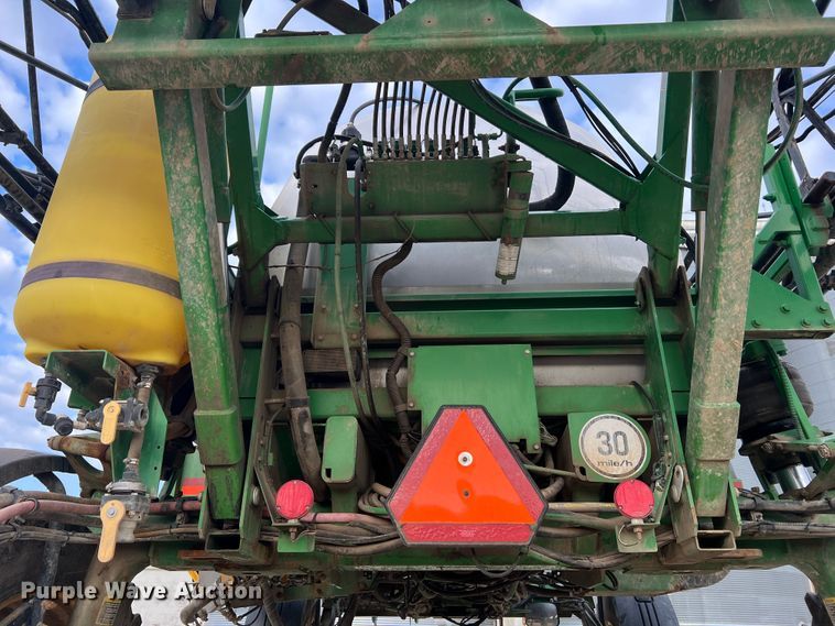 image for item MR9841 2010 John Deere 4730  sprayer