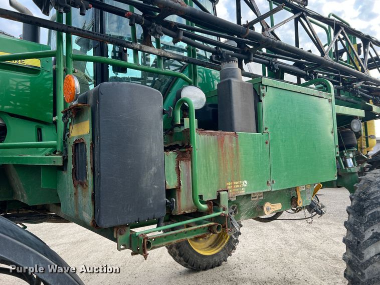 image for item MR9841 2010 John Deere 4730  sprayer