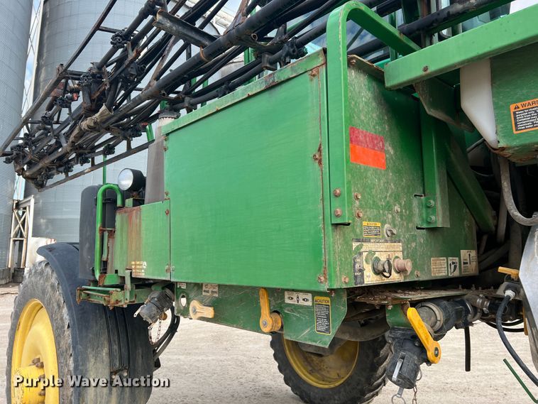 image for item MR9841 2010 John Deere 4730  sprayer