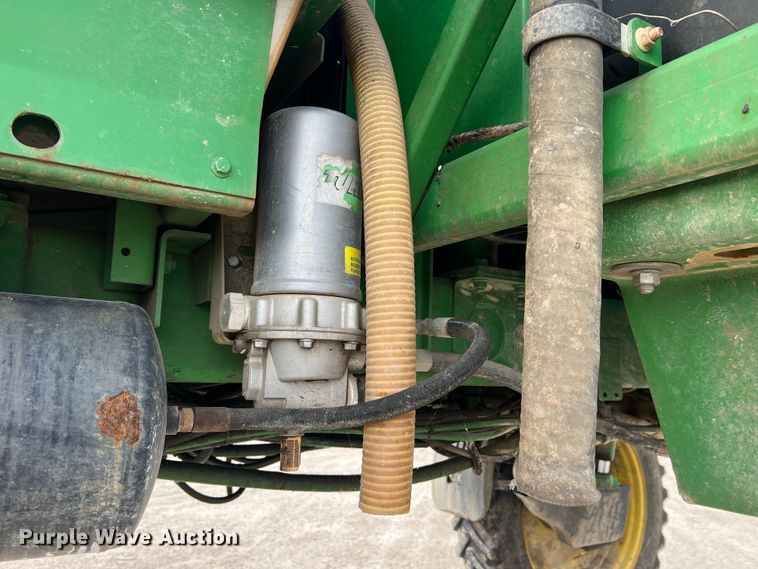 image for item MR9841 2010 John Deere 4730  sprayer