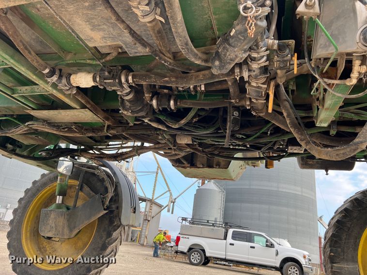 image for item MR9841 2010 John Deere 4730  sprayer