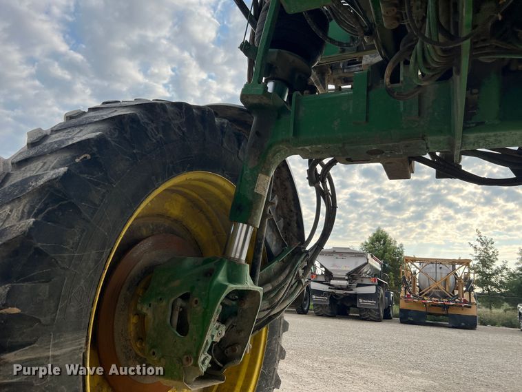 image for item MR9841 2010 John Deere 4730  sprayer