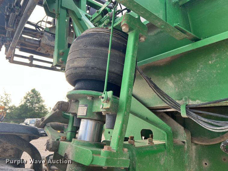 image for item MR9841 2010 John Deere 4730  sprayer