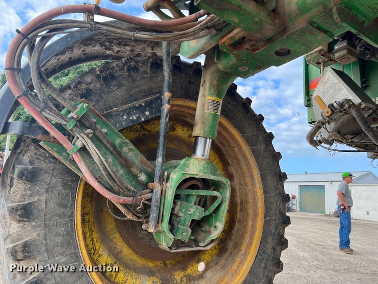 image for item MR9841 2010 John Deere 4730  sprayer