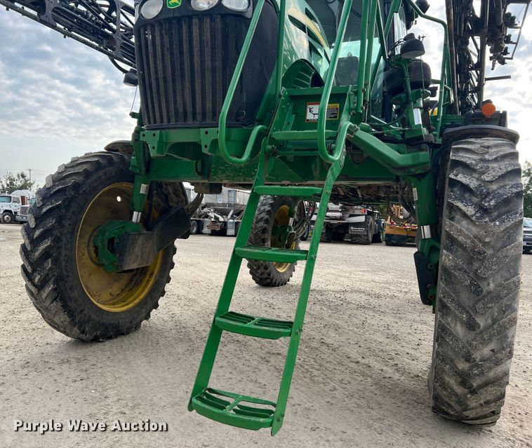 image for item MR9841 2010 John Deere 4730  sprayer