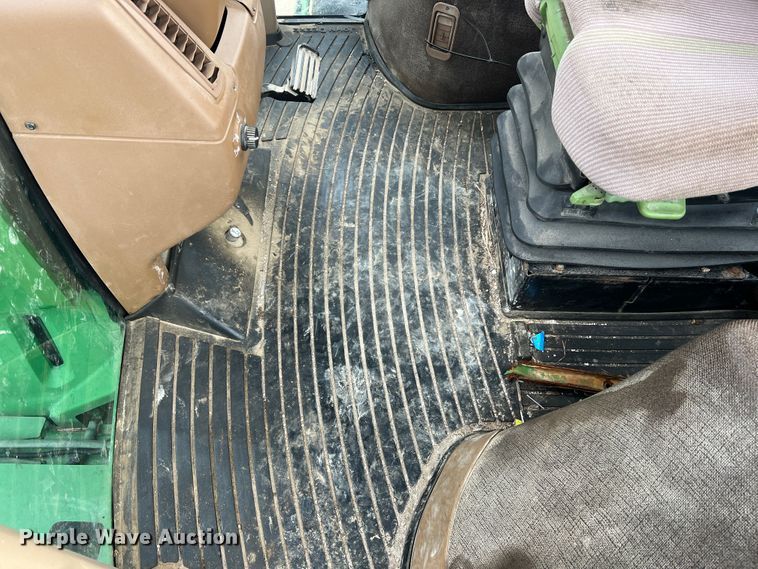 image for item MR9841 2010 John Deere 4730  sprayer