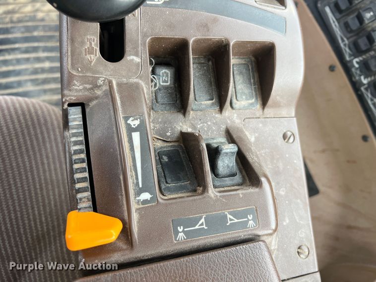 image for item MR9841 2010 John Deere 4730  sprayer