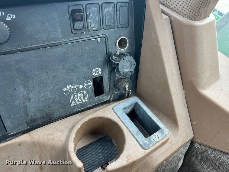 image for item MR9841 2010 John Deere 4730  sprayer