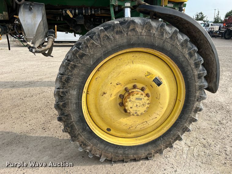image for item MR9841 2010 John Deere 4730  sprayer