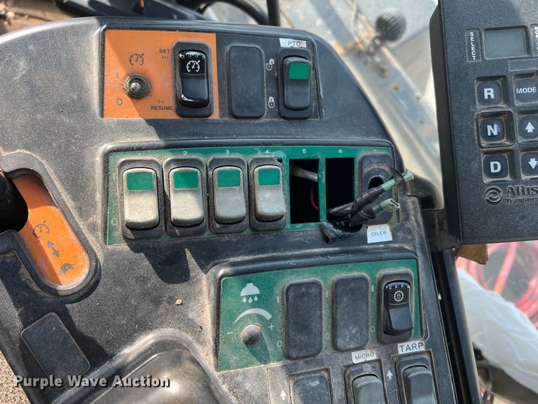 image for item MR9853 Case 4020  applicator