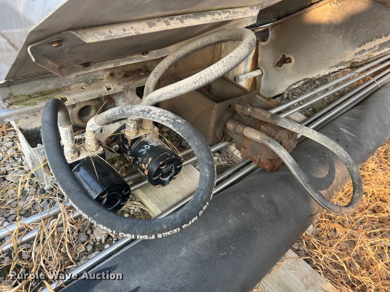 image for item MR9879 New Leader L4000G4  applicator bed