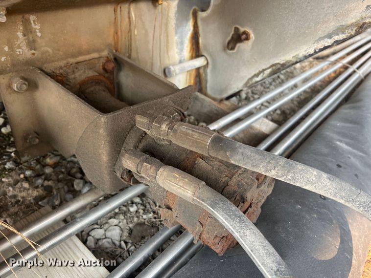 image for item MR9879 New Leader L4000G4  applicator bed