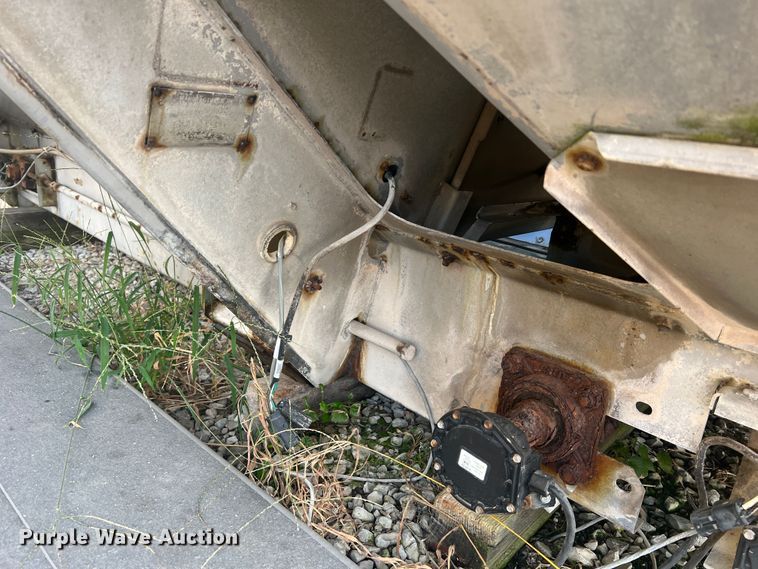 image for item MR9879 New Leader L4000G4  applicator bed