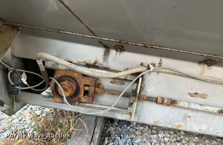 image for item MR9879 New Leader L4000G4  applicator bed