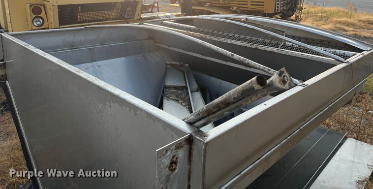 image for item MR9879 New Leader L4000G4  applicator bed