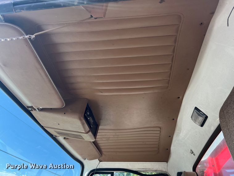 image for item MR9896 1992 Ford L9000  grain truck