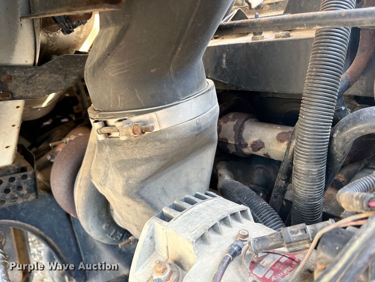 image for item MR9896 1992 Ford L9000  grain truck