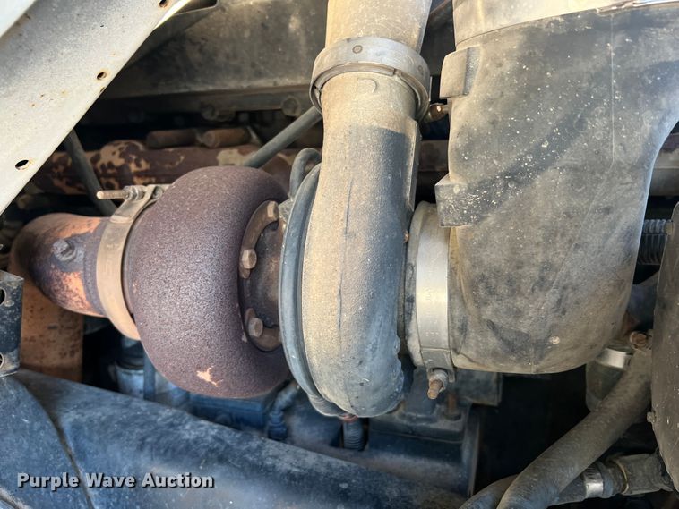 image for item MR9896 1992 Ford L9000  grain truck