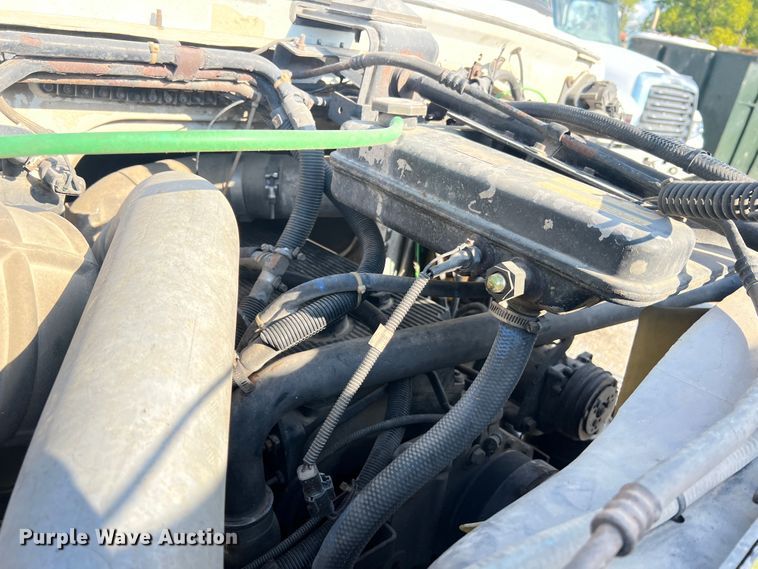 image for item MR9896 1992 Ford L9000  grain truck