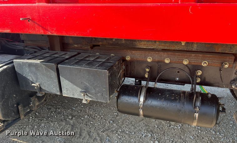 image for item MR9896 1992 Ford L9000  grain truck