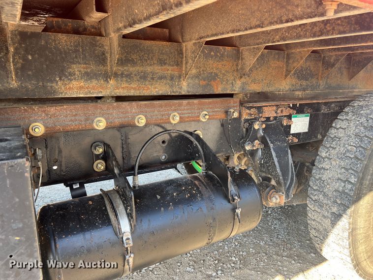 image for item MR9896 1992 Ford L9000  grain truck