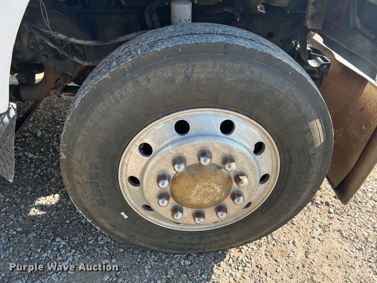 image for item MR9896 1992 Ford L9000  grain truck