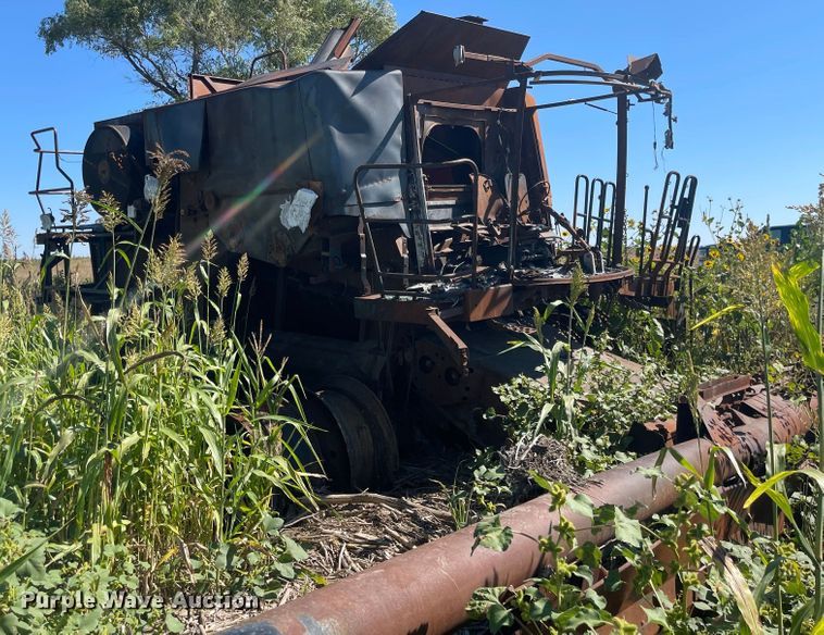 image for item MU9251 2009 Case IH 8120  RWA combine